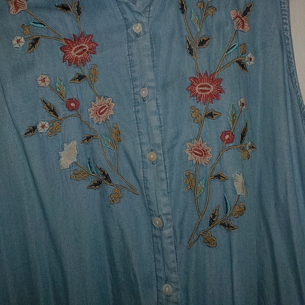 Soft  sleeveless shirt dress